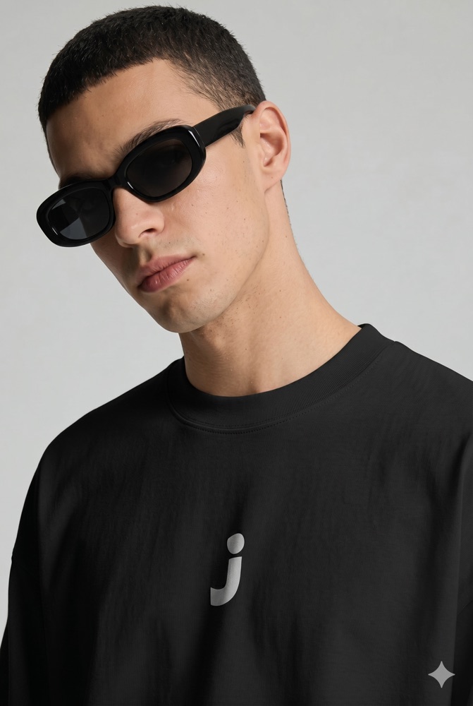 Solver de Jovex con camiseta negra